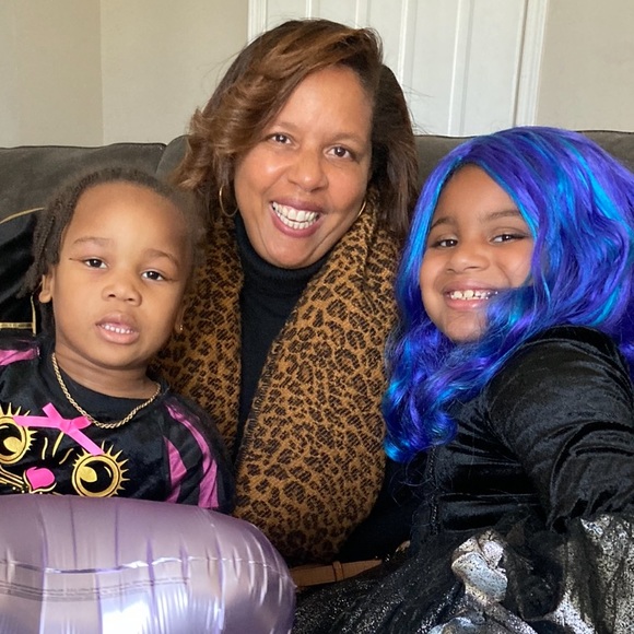 Meet your Posher, Renee - Picture 10 of 10